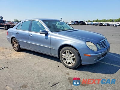Czwarte zdjęcie samochodu z boku: 2006 MERCEDES-BENZ E 350 VIN:WDBUF56J66A759038 - miniatura