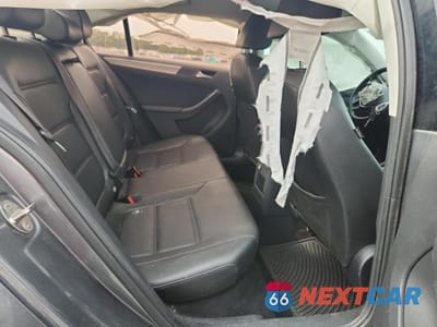Zdjęcie 10 z 12 samochodu: 2017 VOLKSWAGEN JETTA SE VIN:3VWDB7AJ4HM331245 - miniatura