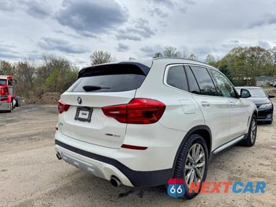 Czwarte zdjęcie samochodu z boku: 2019 BMW X3 XDRIVE30I VIN:5UXTR9C5XKLD96892 - miniatura