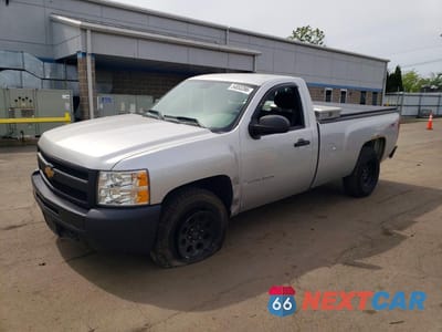 2011 CHEVROLET SILVERADO K1500 1GCNKPEA0BF157084 - główne zdjęcie licytacji z USA - miniatura
