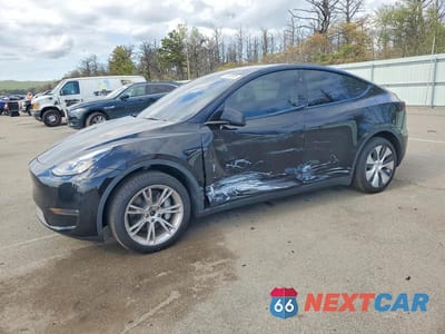 2024 TESLA MODEL Y 7SAYGAEE4RF009102 - główne zdjęcie licytacji z USA - miniatura