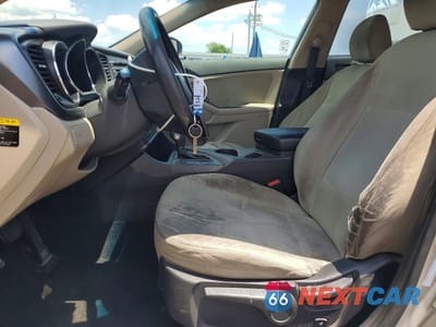Zdjęcie 7 z 12 samochodu: 2013 KIA OPTIMA LX VIN:KNAGM4A70D5390996 - miniatura