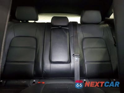 Zdjęcie 10 z 13 samochodu: 2019 JAGUAR E-PACE SE VIN:SADFP2FX4K1Z42687 - miniatura