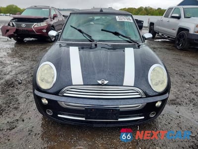 Piąte zdjęcie samochodu w środku: 2005 MINI COOPER VIN:WMWRF33465TG11825 - miniatura