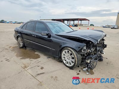Czwarte zdjęcie samochodu z boku: 2008 MERCEDES-BENZ E 350 VIN:WDBUF56X88B216758 - miniatura