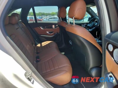 Zdjęcie 11 z 13 samochodu: 2017 MERCEDES-BENZ GLC 43 4MATIC AMG VIN:WDC0G6EB2HF183722 - miniatura