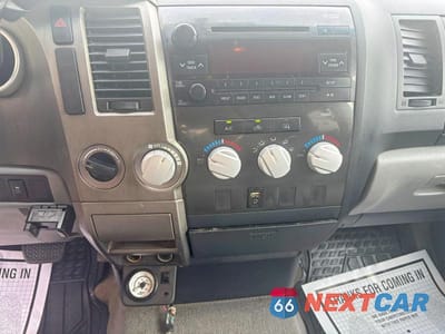 Zdjęcie 9 z 11 samochodu: 2010 TOYOTA TUNDRA DOUBLE CAB SR5 VIN:5TFUY5F14AX116074 - miniatura