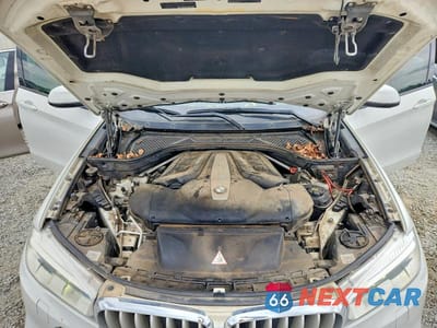Zdjęcie 12 z 13 samochodu: 2015 BMW X5 XDRIVE50I VIN:5UXKR6C5XF0J77316 - miniatura