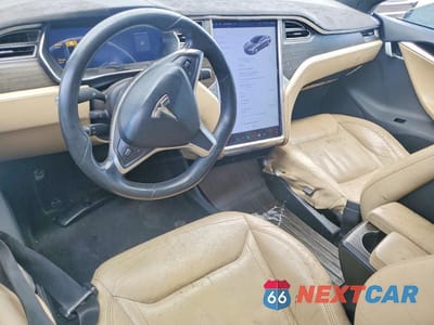 Zdjęcie 8 z 12 samochodu: 2016 TESLA MODEL S VIN:5YJSA1E20GF123881 - miniatura