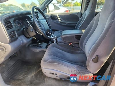 Zdjęcie 7 z 12 samochodu: 2000 DODGE DAKOTA VIN:1B7GG22X9YS611659 - miniatura