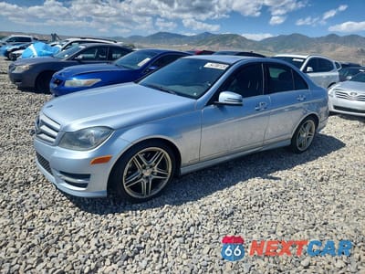 2013 MERCEDES-BENZ C 300 4MATIC WDDGF8AB2DA818430 - główne zdjęcie licytacji z USA - miniatura