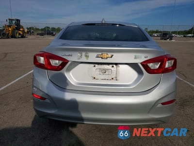 Zdjęcie 6 z 12 samochodu: 2017 CHEVROLET CRUZE LT VIN:1G1BE5SM0H7172905 - miniatura