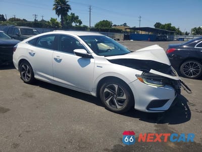 Czwarte zdjęcie samochodu z boku: 2021 HONDA INSIGHT EX VIN:19XZE4F50ME003920 - miniatura