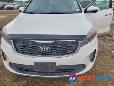 Zdjęcie 11 z 12 samochodu: 2019 KIA SORENTO LX V6 VIN:5XYPG4A58KG440914 - miniatura