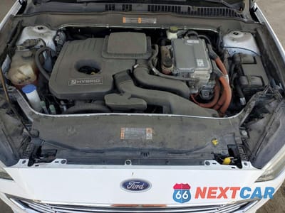 Zdjęcie 11 z 12 samochodu: 2017 FORD FUSION SE HYBRID VIN:3FA6P0LU8HR302030 - miniatura