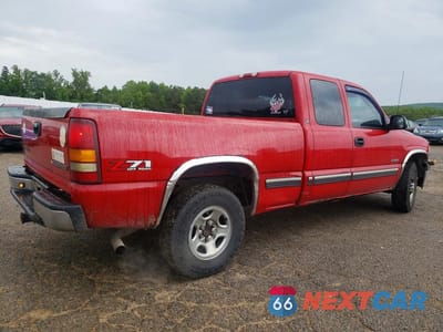 Trzecie zdjęcie samochodu z tyłu: 2001 CHEVROLET SILVERADO K1500 VIN:2GCEK19T311251779 - miniatura