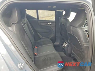 Zdjęcie 11 z 13 samochodu: 2023 VOLVO XC40 RECHARGE PLUS VIN:YV4ED3UL8P2076156 - miniatura