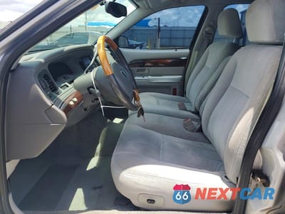 Zdjęcie 7 z 12 samochodu: 2003 MERCURY GRAND MARQUIS LS VIN:2MEFM75W93X675953 - miniatura