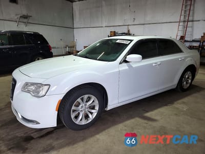 2016 CHRYSLER 300 LIMITED 2C3CCAAG1GH211885 - główne zdjęcie licytacji z USA - miniatura