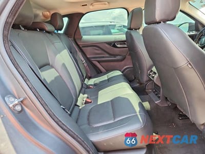 Zdjęcie 10 z 13 samochodu: 2018 JAGUAR F-PACE PREMIUM VIN:SADCJ2FX7JA321723 - miniatura