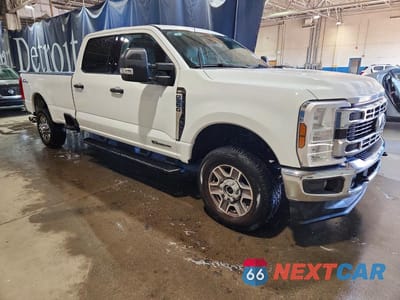 Czwarte zdjęcie samochodu z boku: 2025 FORD F350 SUPER DUTY VIN:1FT8W3BT4SED73428 - miniatura