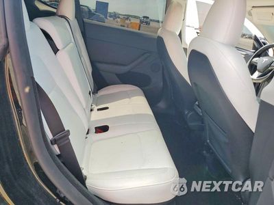 Zdjęcie 10 z 12 samochodu: 2024 TESLA MODEL Y VIN:7SAYGDEE4RA294317 - miniatura