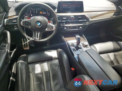 Zdjęcie 8 z 12 samochodu: 2018 BMW M5 VIN:WBSJF0C53JB283227 - miniatura