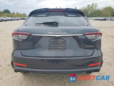 Zdjęcie 6 z 14 samochodu: 2022 MASERATI LEVANTE BASE VIN:ZN661XUA7NX395181 - miniatura
