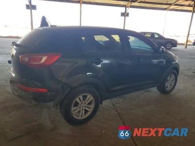 Trzecie zdjęcie samochodu z tyłu: 2011 KIA SPORTAGE LX VIN:KNDPB3A22B7076470 - miniatura