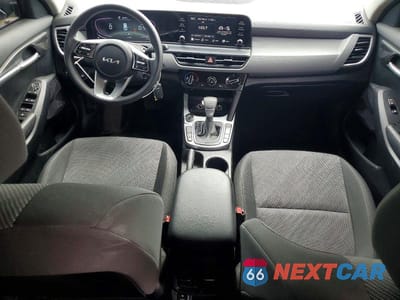 Zdjęcie 8 z 13 samochodu: 2024 KIA SELTOS LX VIN:KNDEPCAAXR7647312 - miniatura