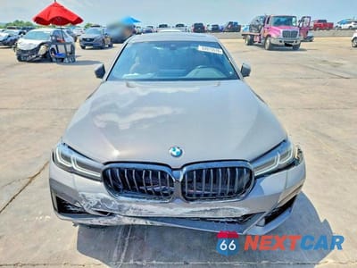 Piąte zdjęcie samochodu w środku: 2022 BMW 540 I VIN:WBA53BJ00NWX58557 - miniatura
