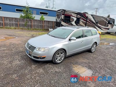 Drugie zdjęcie samochodu z przodu: 2008 VOLKSWAGEN PASSAT WAGON LUX VIN:WVWTK73C78E163099 - miniatura