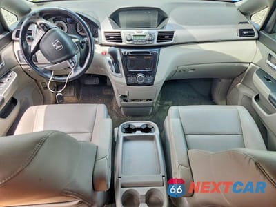 Zdjęcie 8 z 14 samochodu: 2017 HONDA ODYSSEY EXL VIN:5FNRL5H62HB014676 - miniatura