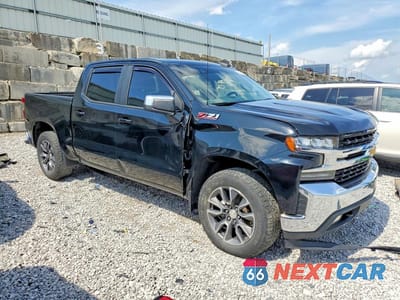 Czwarte zdjęcie samochodu z boku: 2020 CHEVROLET SILVERADO K1500 LT VIN:3GCUYDED6LG409617 - miniatura