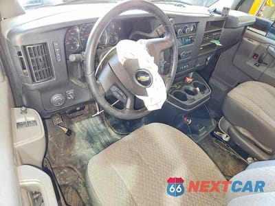 Zdjęcie 8 z 12 samochodu: 2023 CHEVROLET EXPRESS G3500 VIN:1GB0GRFP3P1145899 - miniatura