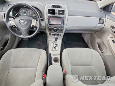 Zdjęcie 8 z 13 samochodu: 2013 TOYOTA COROLLA LE VIN:2T1BU4EE8DC974815 - miniatura