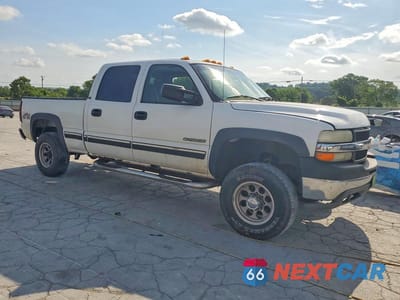 Czwarte zdjęcie samochodu z boku: 2001 CHEVROLET SILVERADO K2500 HEAVY DUTY VIN:1GCHK23UX1F180481 - miniatura