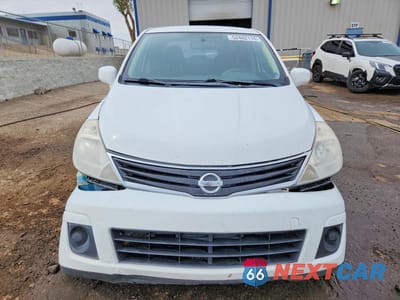 Piąte zdjęcie samochodu w środku: 2010 NISSAN VERSA 1.8 S VIN:3N1BC1AP2AL353929 - miniatura