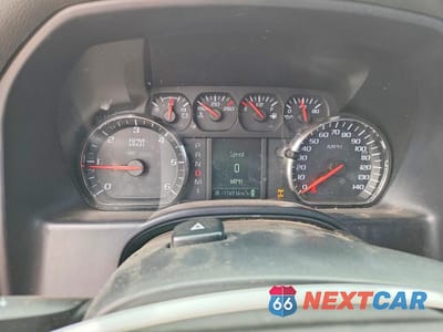 Zdjęcie 9 z 12 samochodu: 2015 CHEVROLET SILVERADO K2500 HEAVY DUTY VIN:1GC2KUEG9FZ517835 - miniatura