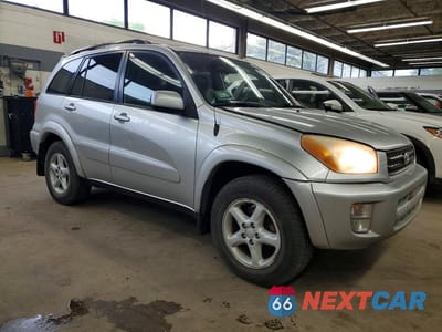 Czwarte zdjęcie samochodu z boku: 2002 TOYOTA RAV4 BASE VIN:JTEHH20V426014451 - miniatura