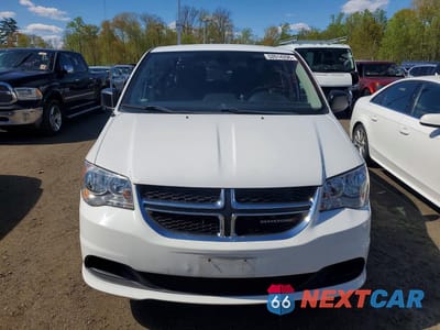 Piąte zdjęcie samochodu w środku: 2018 DODGE GRAND CARAVAN SE VIN:2C4RDGBG8JR337960 - miniatura