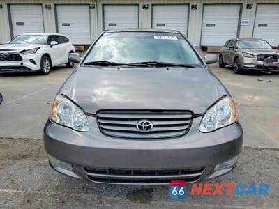 Piąte zdjęcie samochodu w środku: 2004 TOYOTA COROLLA S VIN:2T1BR32EX4C283673 - miniatura
