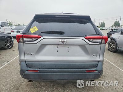 Zdjęcie 6 z 13 samochodu: 2021 TOYOTA RAV4 XLE VIN:2T3P1RFV4MW208757 - miniatura