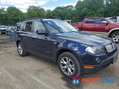 Czwarte zdjęcie samochodu z boku: 2010 BMW X3 XDRIVE30I VIN:WBXPC9C43AWJ39663 - miniatura