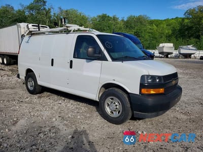 Czwarte zdjęcie samochodu z boku: 2019 CHEVROLET EXPRESS 2500 CARGO UTILITY / SERVICE VAN VIN:1GCWGAFP8K1224050 - miniatura