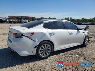 Trzecie zdjęcie samochodu z tyłu: 2017 KIA OPTIMA EX VIN:5XXGU4L31HG173827 - miniatura