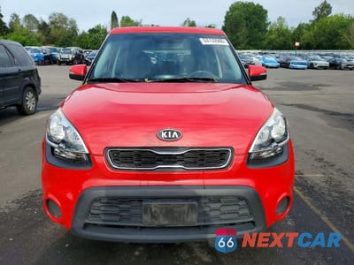 Piąte zdjęcie samochodu w środku: 2012 KIA SOUL + VIN:KNDJT2A64C7423220 - miniatura