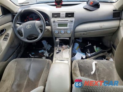 Zdjęcie 8 z 12 samochodu: 2011 TOYOTA CAMRY LE VIN:4T1BF3EK7BU753051 - miniatura