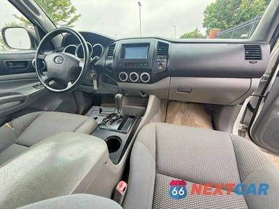 Zdjęcie 9 z 10 samochodu: 2008 TOYOTA TACOMA ACCESS CAB VIN:5TETX22N18Z567116 - miniatura