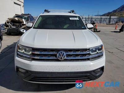 Piąte zdjęcie samochodu w środku: 2018 VOLKSWAGEN ATLAS SE VIN:1V2LR2CA9JC552145 - miniatura